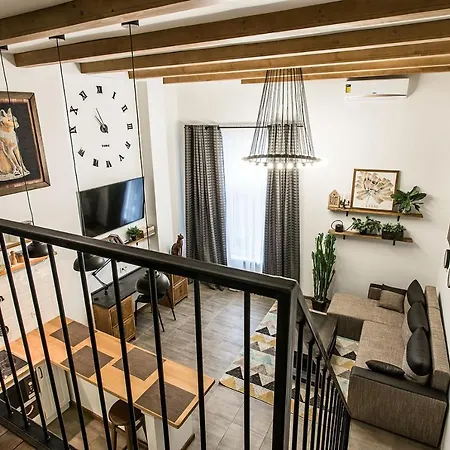 дворівнева для 4 гостей 32г-1 Apartment Odesa